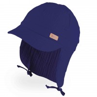 TUTU muslino kepurė su snapeliu, kaklo apsauga ir raišteliais (tamsiai mėlynos spl.)